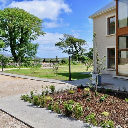 Island View Luxury Apartment Clifden Exteriör bild